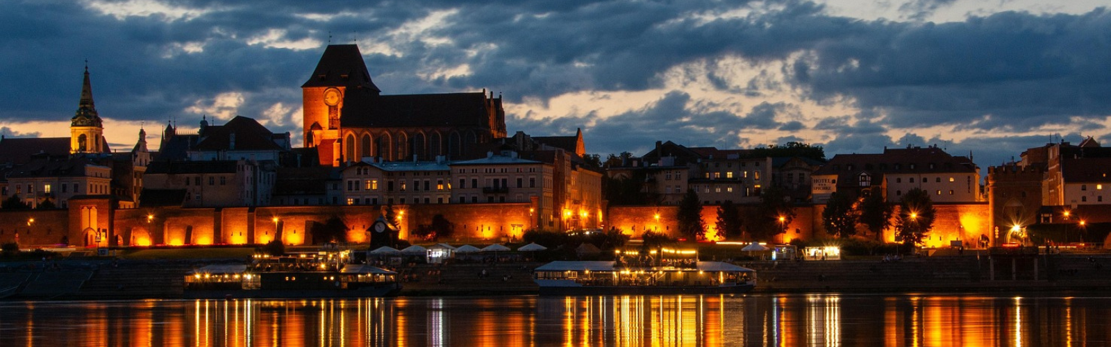 pośrednik nieruchomości toruń
